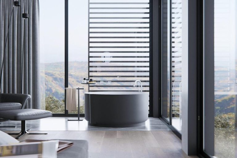 Moderne badkamer met solid surface sanitair en naadloze wastafel in minimalistische stijl